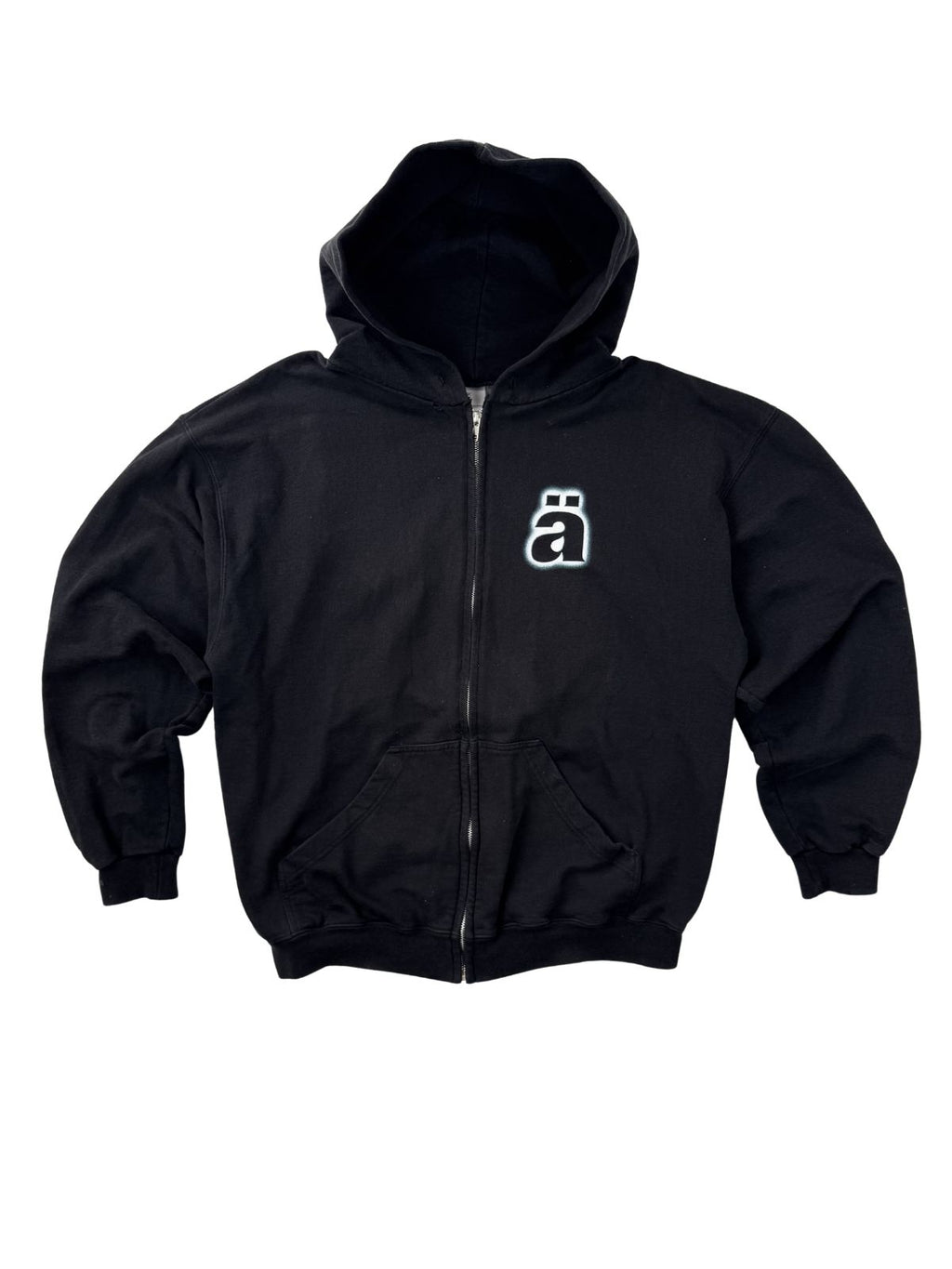 Vorderseite eines schwarzen Die Ärzte Vintage Zip-Hoodies zum Album „13“ (1998) mit kleinem weiß-blauem „ä“-Logo auf der Brust.