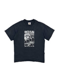 Vorderseite eines schwarzen Anti-Flag Vintage Band-Shirts mit dem provokanten „Which Side Are You On?“-Grafikprint, der George W. Bush zeigt.