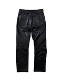 Rückansicht der Gino Ginero Biker-Lederhose aus schwarzem Echtleder mit klassischen Gesäßtaschen und markanter Knienaht.