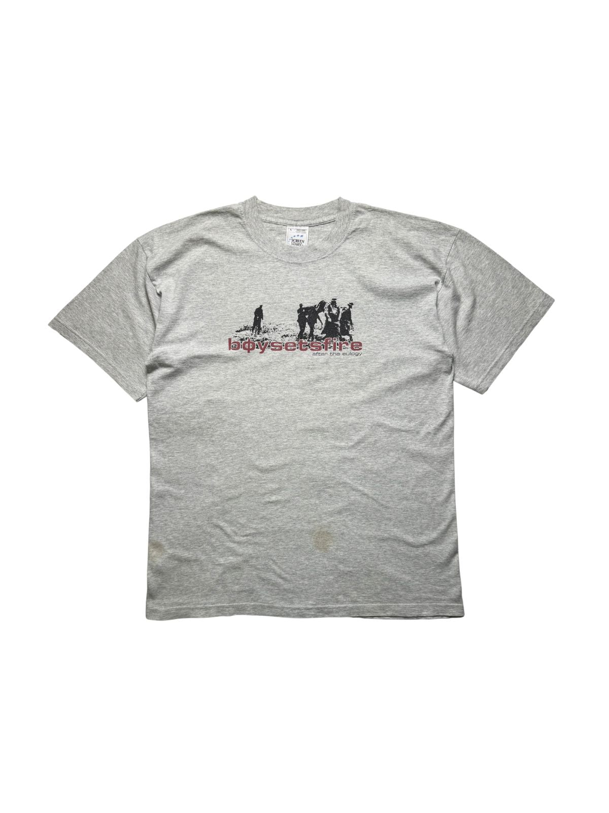 Originales Vintage Boysetsfire T-Shirt von 2000 zum Album „After the Eulogy“. Graumeliertes Hardcore-Bandshirt in der vorderen Gesamtansicht mit ikonischem Cover-Grafikprint und weinrotem Bandlogo.