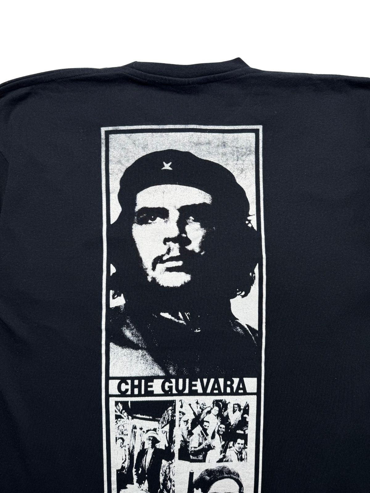 Nahaufnahme der oberen Rückseite mit Blick auf das klassische Porträt von Ernesto Che Guevara mit Barette im Rahmen-Layout.