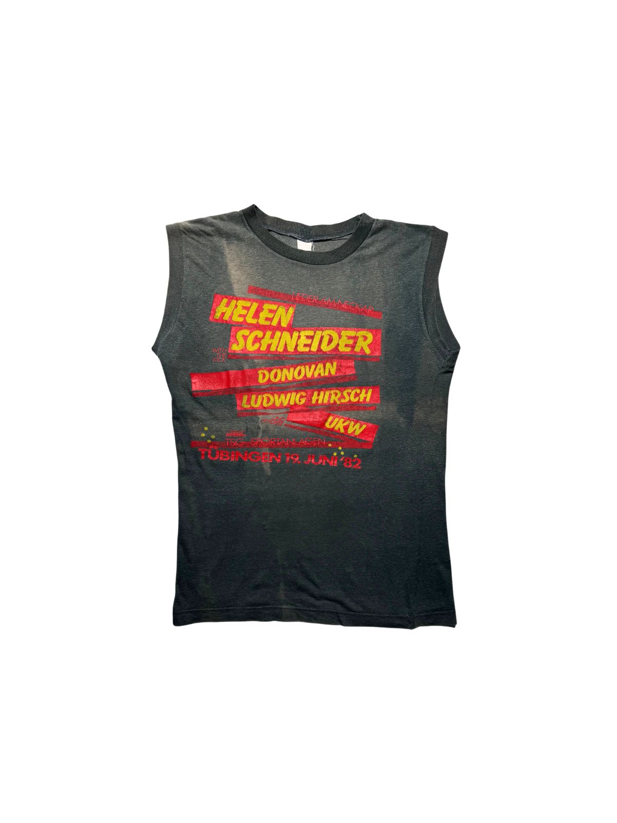 Originales schwarzes Vintage Helen Schneider Muskel-Shirt von 1982 in der vorderen Gesamtansicht. Ärmelloses Konzert-Shirt zum Open-Air-Festival „Lieder am Neckar“ in Tübingen mit gelb-rotem Festival-Line-up.