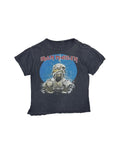Vorderansicht des Iron Maiden Powerslave World Slavery Tour 1984 Shirts; ikonisches Heavy Metal Artwork auf einem authentisch verwaschenen schwarzen T-Shirt.