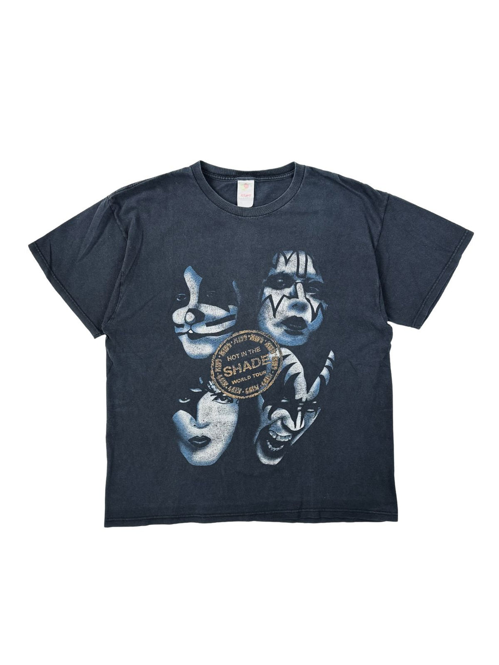 Vintage KISS Hot in the Shade World Tour T-Shirt, schwarzes Band Shirt 2000er, Frontprint Bandmitglieder, curated High-End Vintage.
