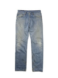 Vintage Levi's 501 Jeans aus dem Jahr 1997 in der Frontansicht. Hellblaue Distressed-Denim mit geradem Bein (Straight Leg), markanten Knierissen und authentischen Farbspritzern.
