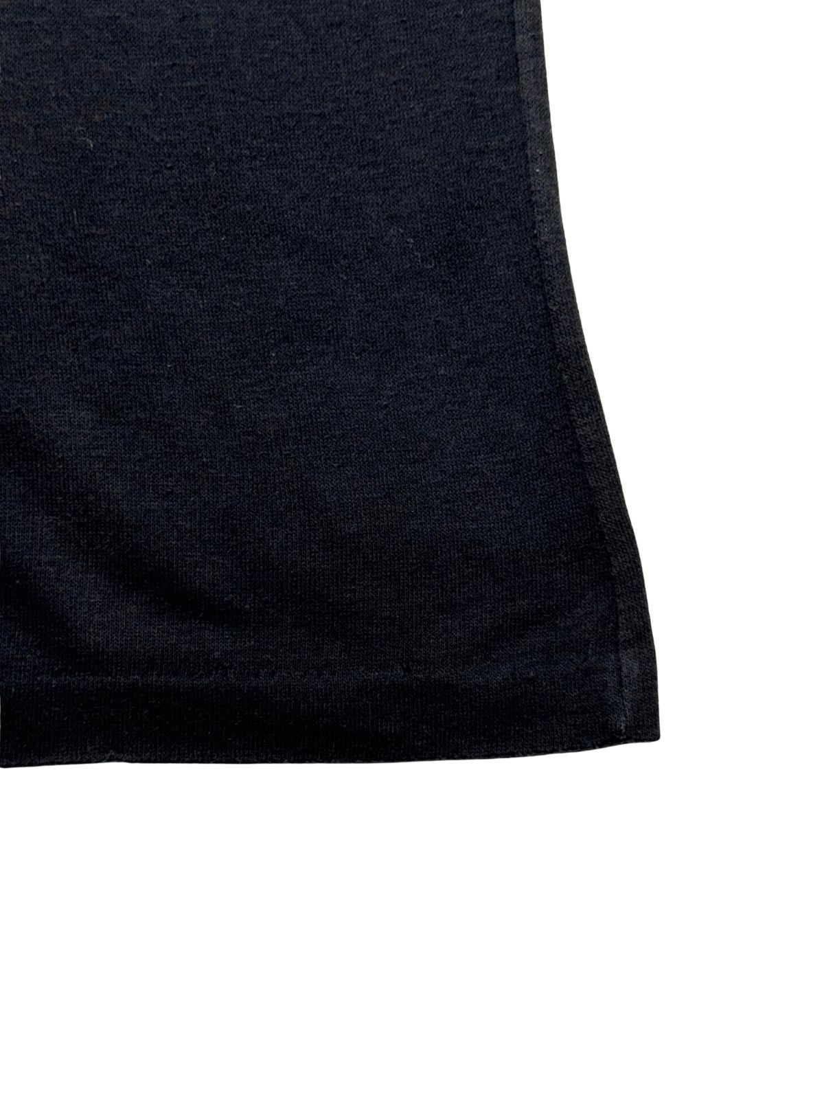 Nahaufnahme des unteren Saumbereichs mit authentischer Single-Stitch-Naht zur Echtheitsbestätigung.