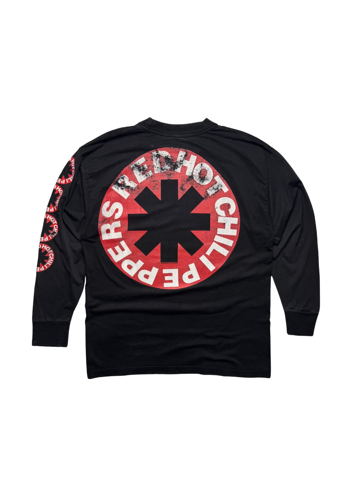 Rückseite des schwarzen RHCP Vintage Longsleeves von 1991 in der Gesamtansicht mit großem roten Asterisk-Logo-Print.