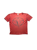 Originales rotes Vintage Rush T-Shirt von 1979 zur „Hemispheres / Tour of the Hemispheres“ in der vorderen Gesamtansicht. Prog-Rock-Bandshirt mit grauem Starman-Siebdruck im Pentagramm.