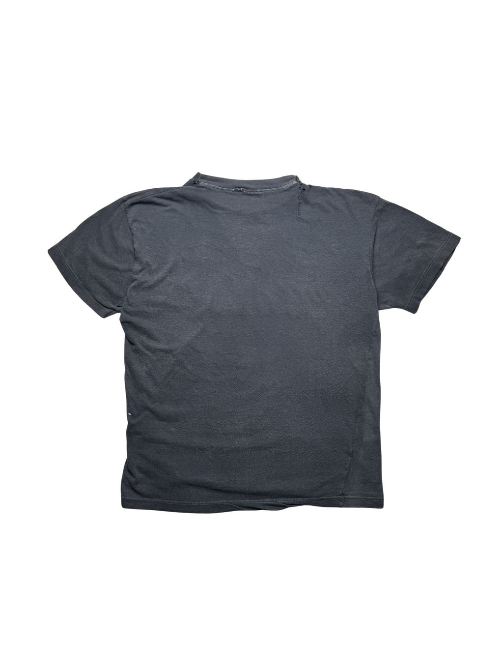 Rückseite des ausgewaschenen 80er-Jahre Youth of Today Bandshirts in der unbedruckten Gesamtansicht mit deutlichem Vintage-Fading und Thrashed-Tragespuren.